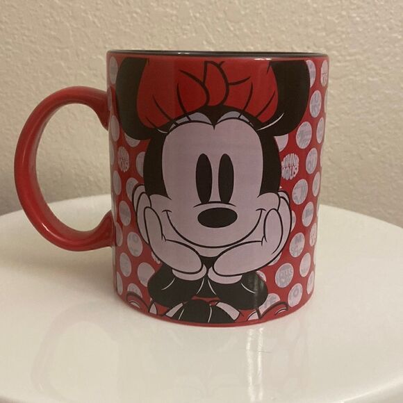 ☕️New Disney Minnie Mouse 20 oz Ceramic Coffee Mug Tea Cup Red/Black Collectible - Picture 3 of 6